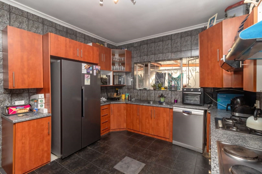 4 Bedroom Property for Sale in Belhar Western Cape